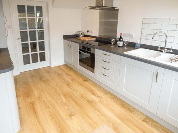 Leap House Villa Wareham Bagian luar foto